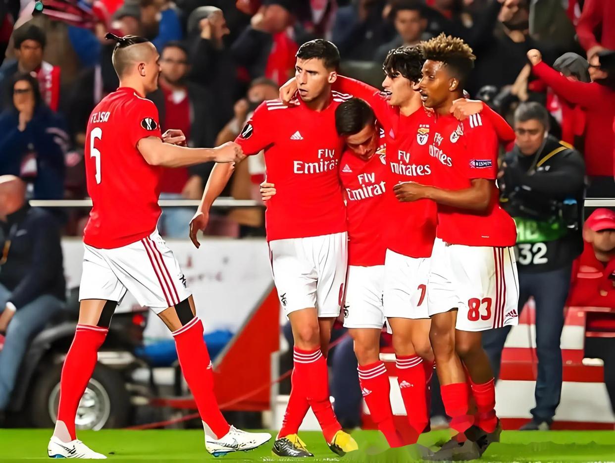 关于皇家社会迎葡超关键赛；关键时刻官宣签约；球迷炸锅；资深球员宣示担当的信息-MK体育赛事资讯